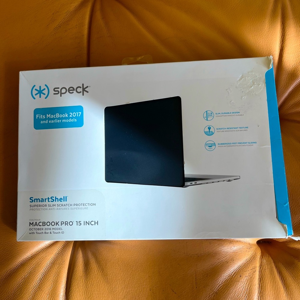 Speck Case for MacBook 2017 and earlier NWT